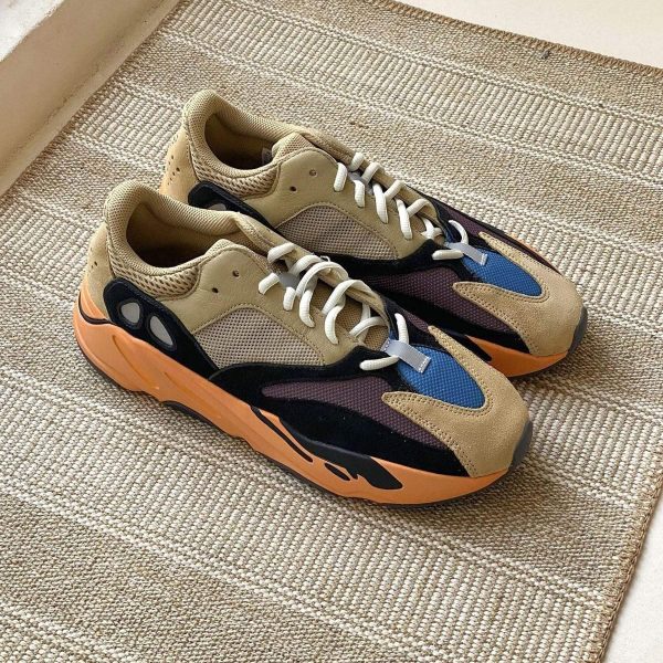 Yeezy Boost 700 Enflame Amber GW0297-6